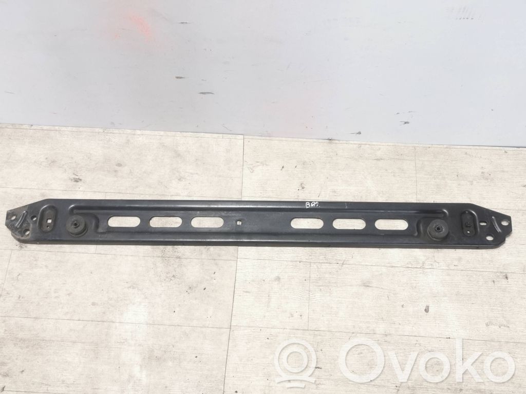Volvo V60 Staffa di montaggio del radiatore 