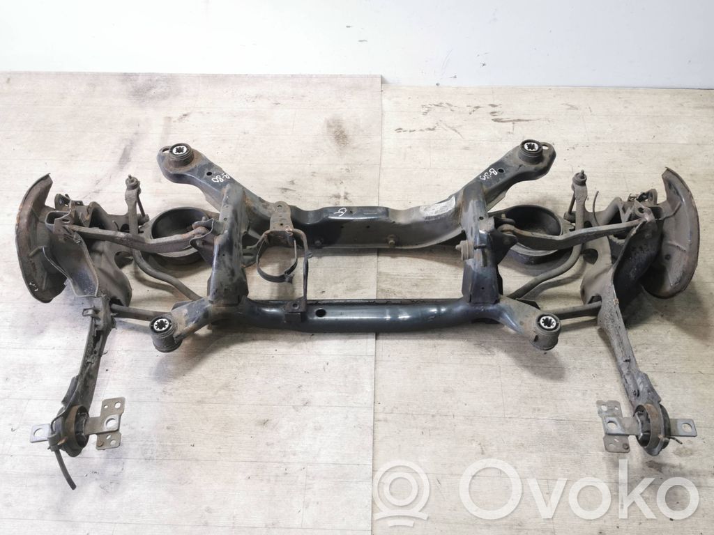 Volvo V60 Sottotelaio posteriore 