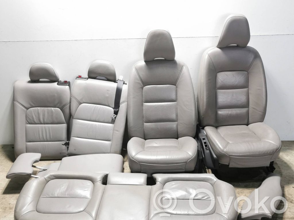 Volvo V70 Fotele / Kanapa / Komplet 