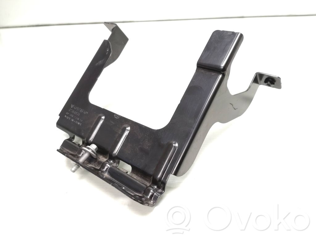 Polestar 2 Battery bracket 