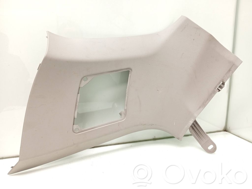 Volvo XC90 (D)pillar trim (top) 