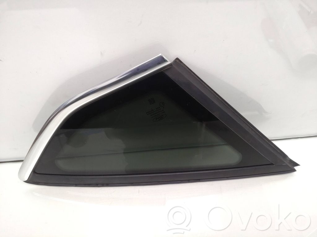 Ford Focus Aizmugurējais virsbūves sānu stikls 