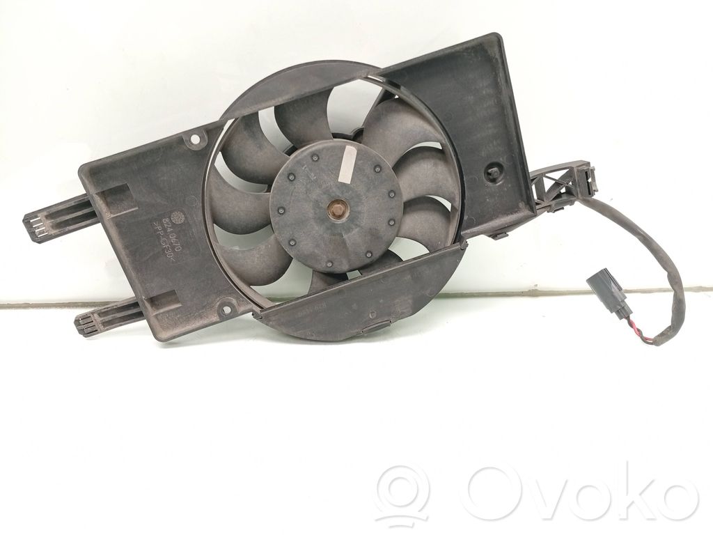 Ford Focus Ventilatore di raffreddamento elettrico del radiatore