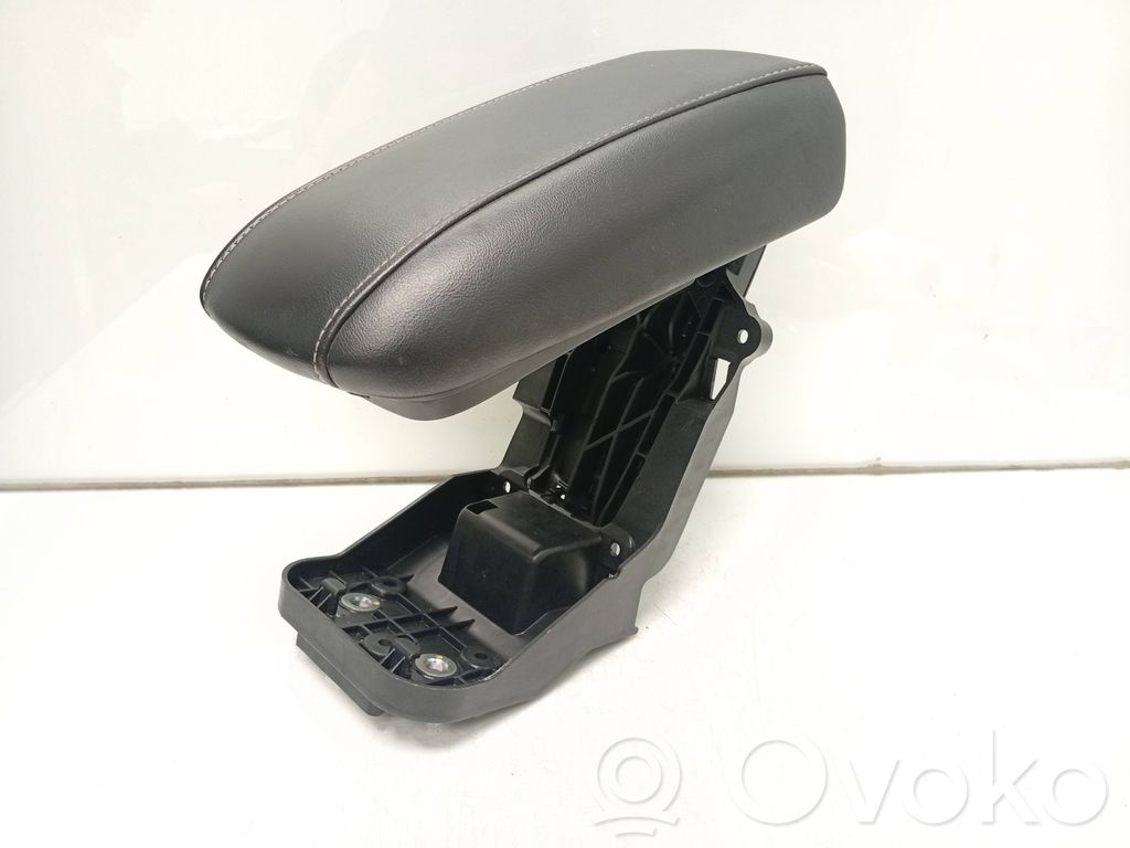 Armrest   31403341