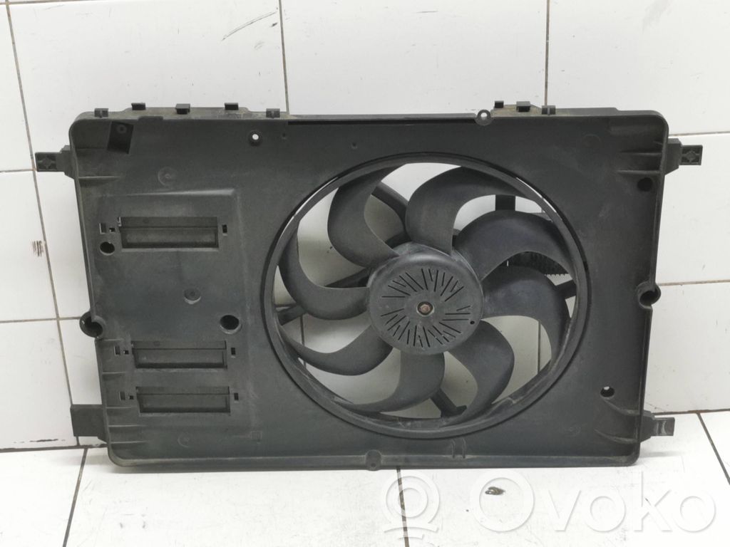 Volvo V60 Ventilatore di raffreddamento elettrico del radiatore 