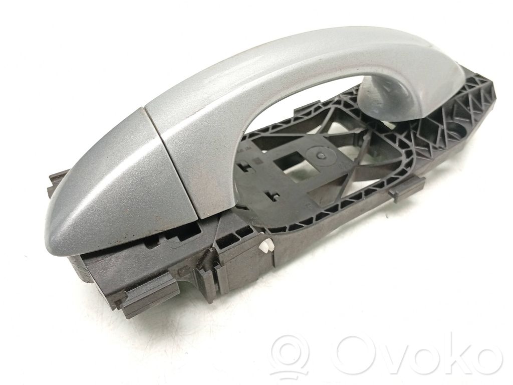 Etuoven ulkokahva   5G0837205N,5G0839167D,5N0839885H,5G0837205N,5G0839167D
