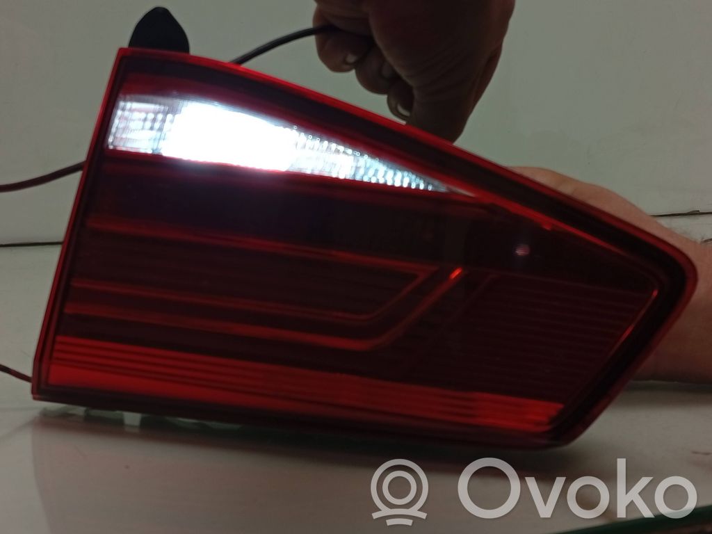 Volkswagen PASSAT B8 Takaluukun takavalot 