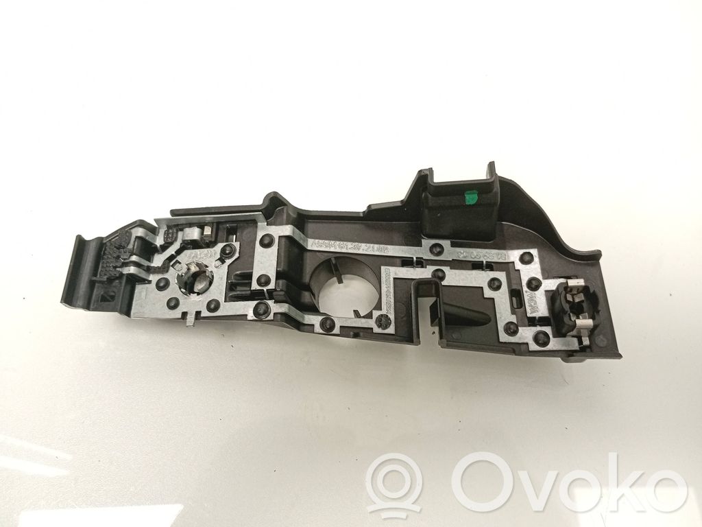 Opel Astra K Takavalon polttimon suojan pidike 