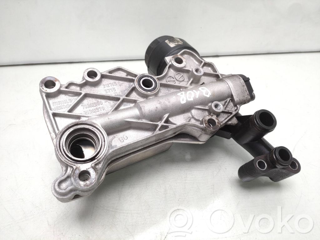 Mercedes-Benz A W176 Radiator ulei motor 