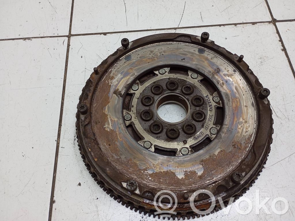 Ford Focus Kaksoismassavauhtipyörä 