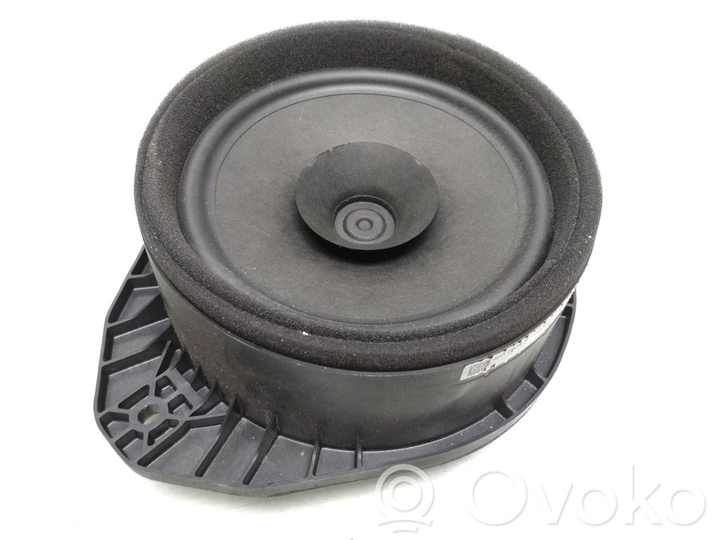 Opel Astra K Altoparlante portiera posteriore 