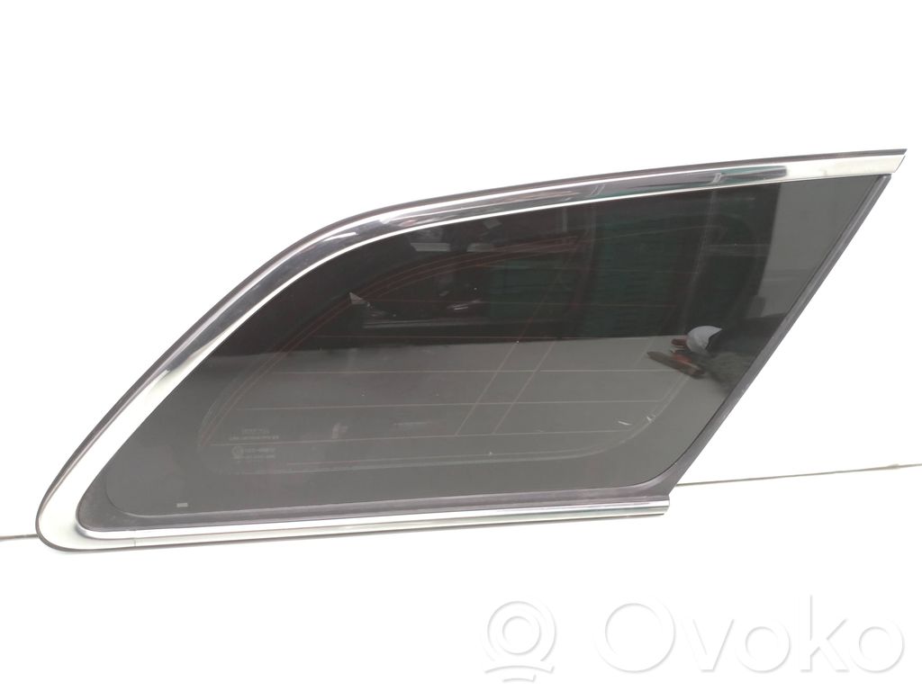 Toyota Avensis T270 Finestrino laterale posteriore