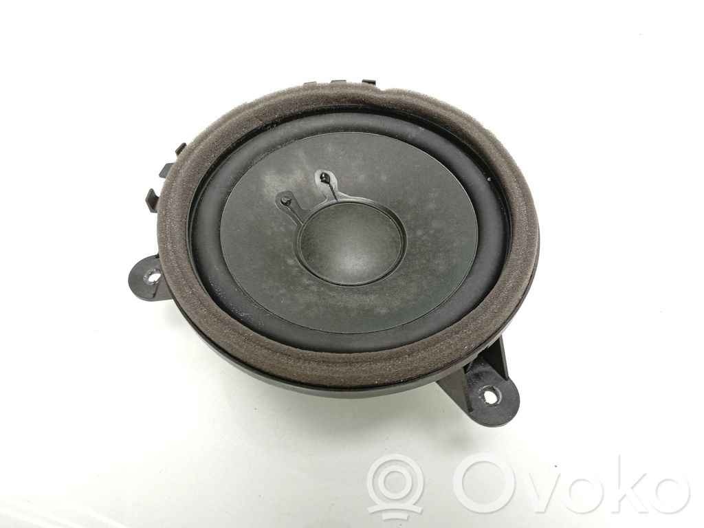 Enceinte de porte arrière   30657445