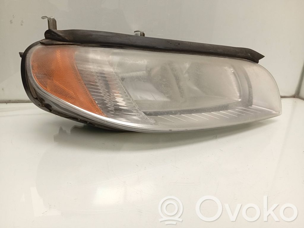 Volvo V70 Headlight/headlamp 