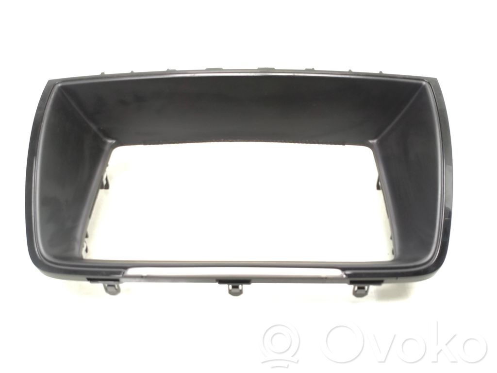 Mazda 6 Rămă unitate radio/GPS
