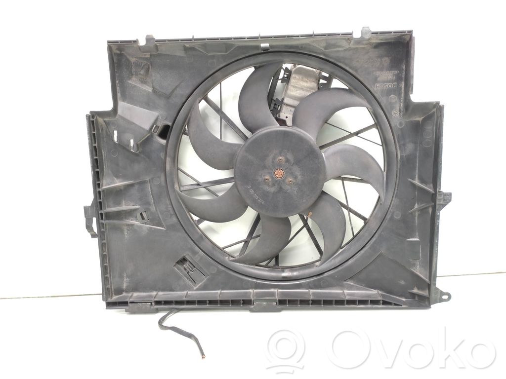 Elektrolüfter   7801993,7561711,0130303941,1137328144,17427801993,17427801993,3135103597,3136613273