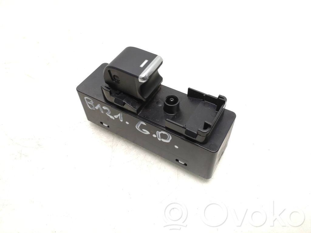 Interruptor del elevalunas eléctrico   K0021
