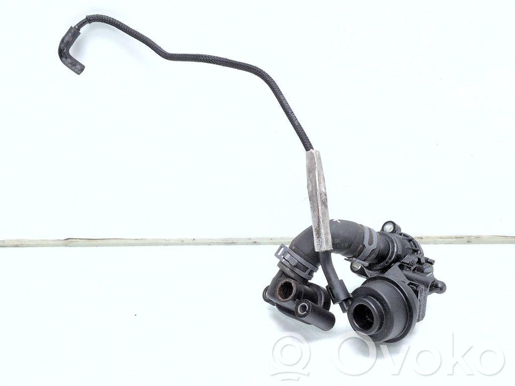 Audi A6 S6 C7 4G Tubo flessibile del liquido di raffreddamento del motore 