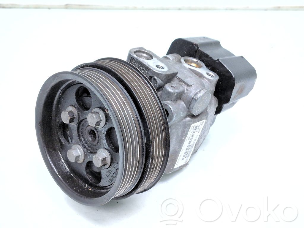 Volvo S80 Ohjaustehostimen pumppu 
