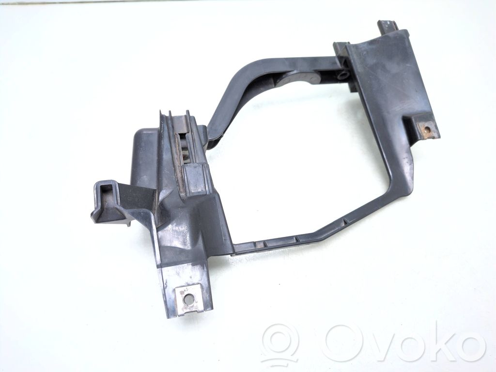 Headlight/headlamp mounting bracket   15873700