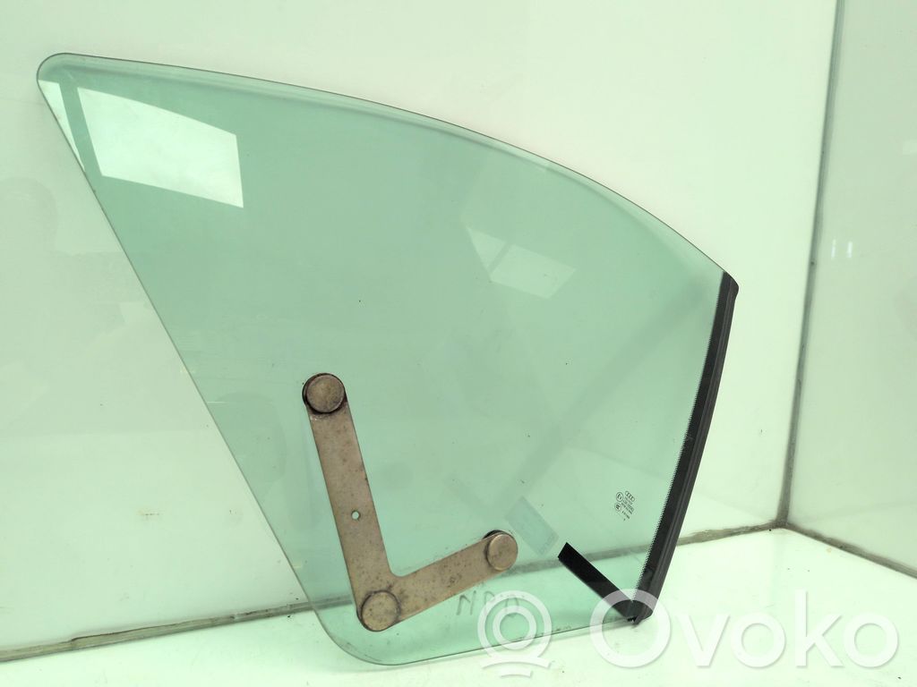 Vidrio lateral trasero   8H0845300,43R00082,A011404