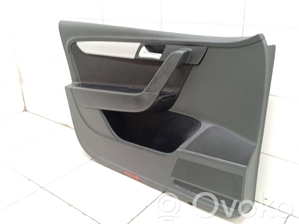 Volkswagen PASSAT B7 Etuoven verhoilu 