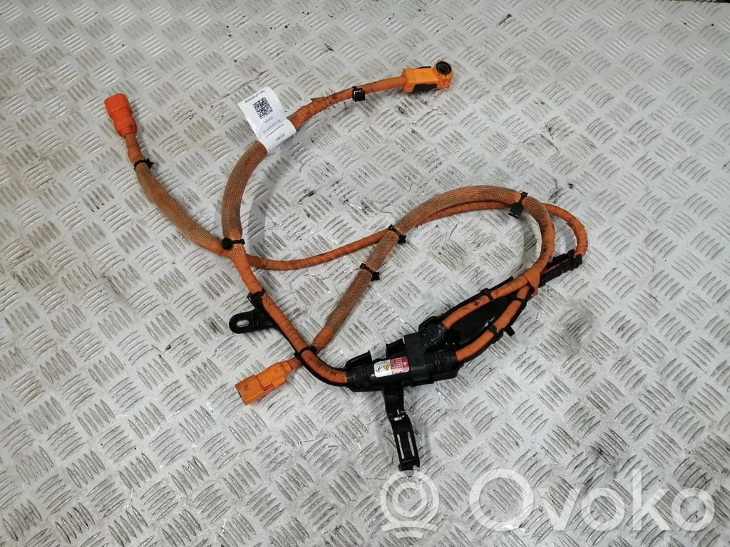 Audi e-tron Dzinēja vadu instalācija 