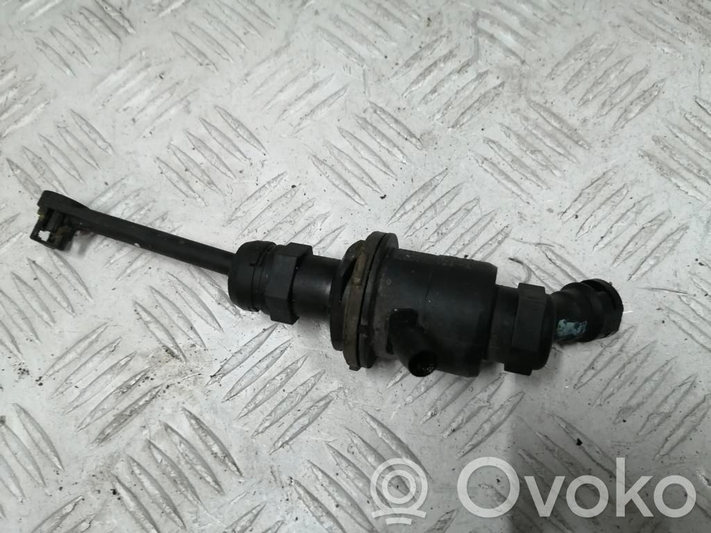 Renault Kangoo II Kytkimen apusylinteri 
