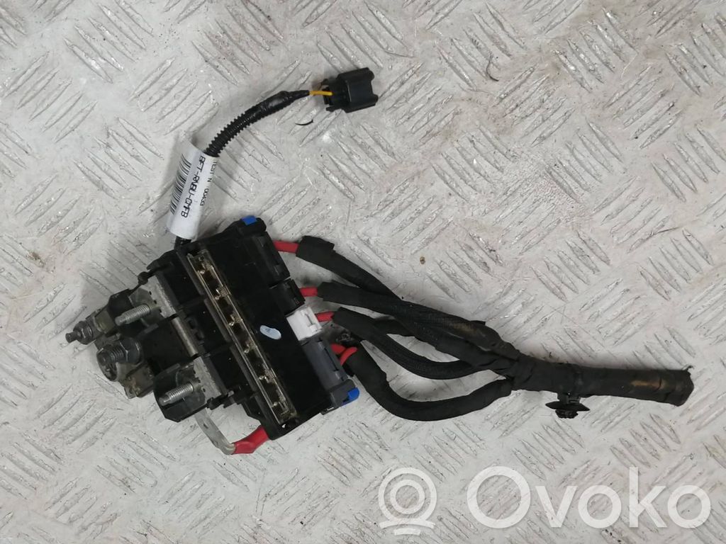Positive cable (battery)