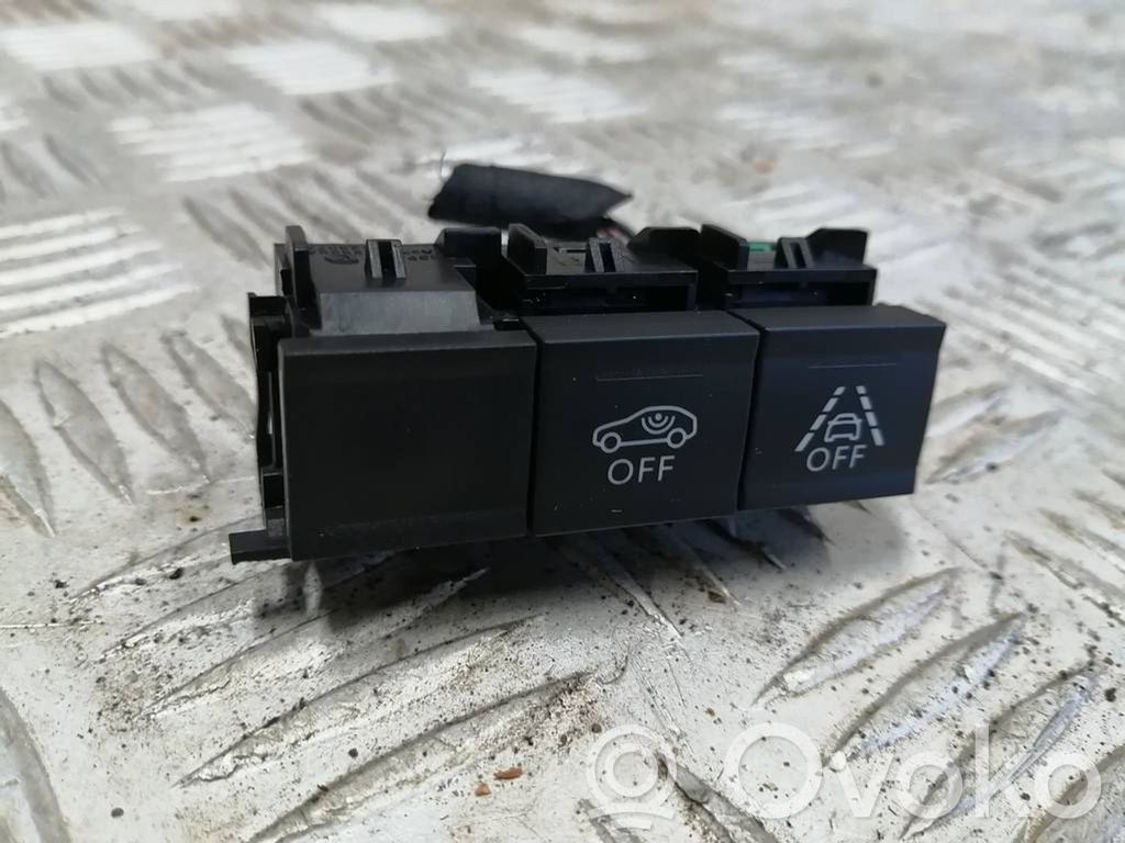 Citroen C4 III e-C4 Other switches/knobs/shifts 