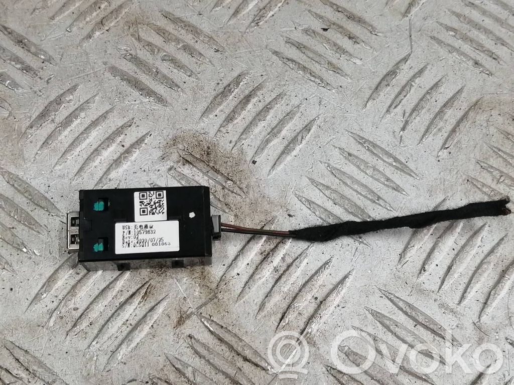 USB socket connector   10579832,20200725,001063