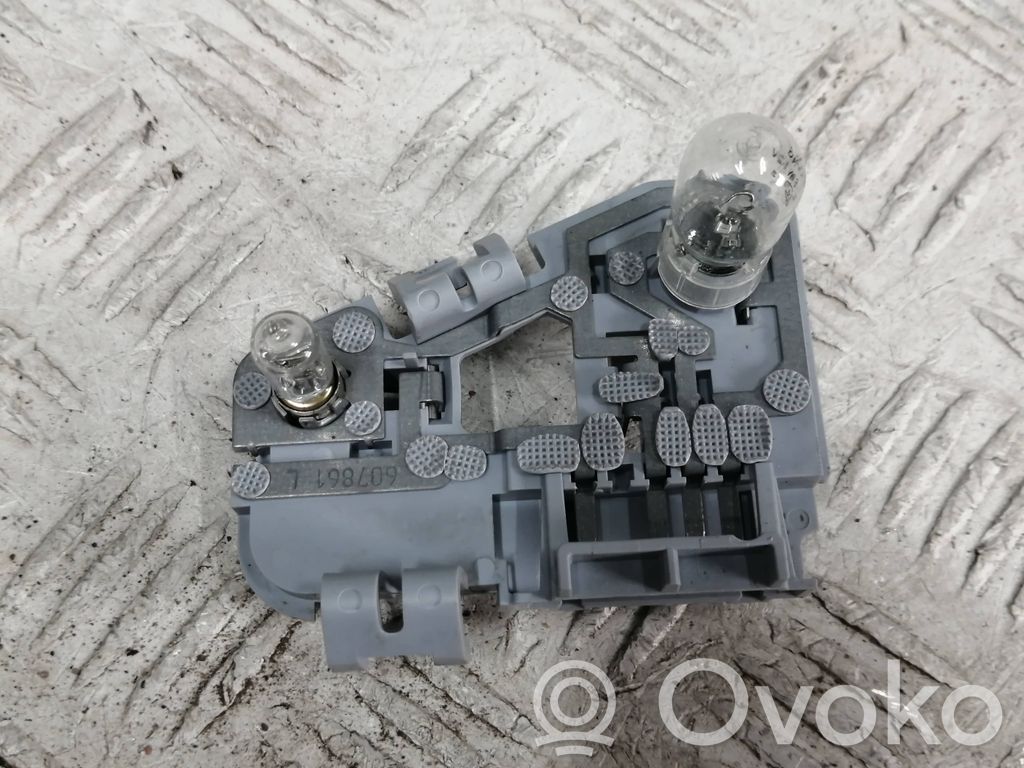 Mercedes-Benz B W246 W242 Suport becuri lampă spate 