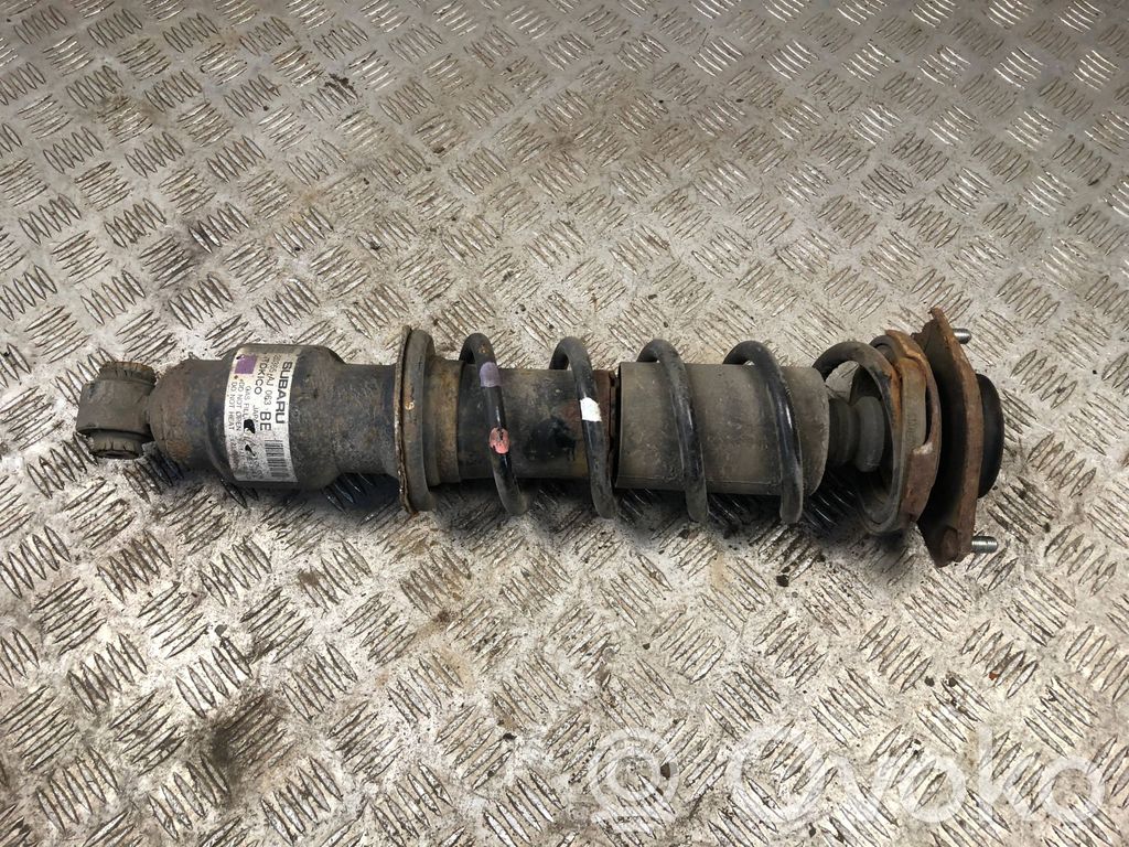 Subaru Outback Takaiskunvaimennin kierrejousella 