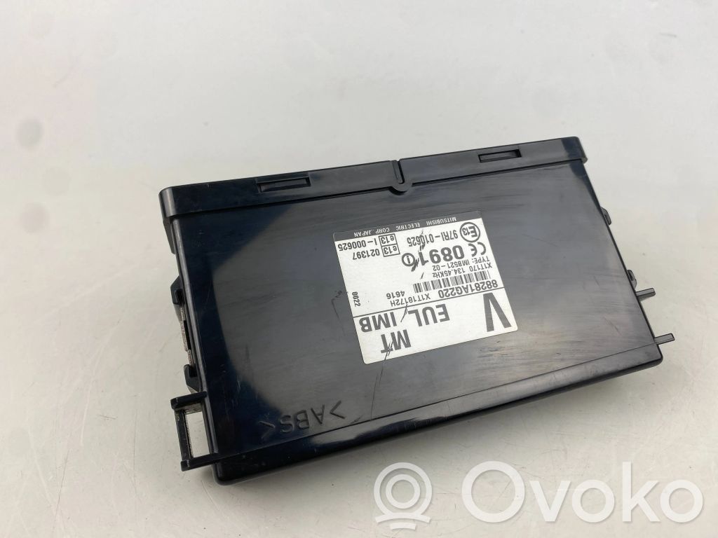 Immobilizer control unit/module   88281AG220