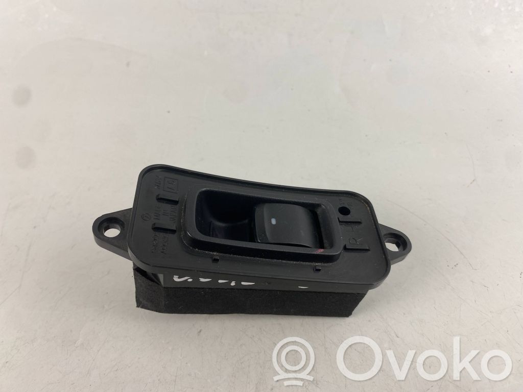 Subaru Outback Electric window control switch 