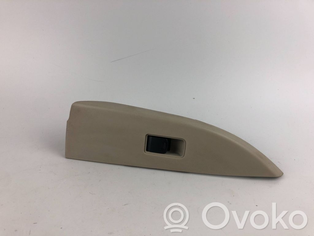 Subaru Outback Electric window control switch 