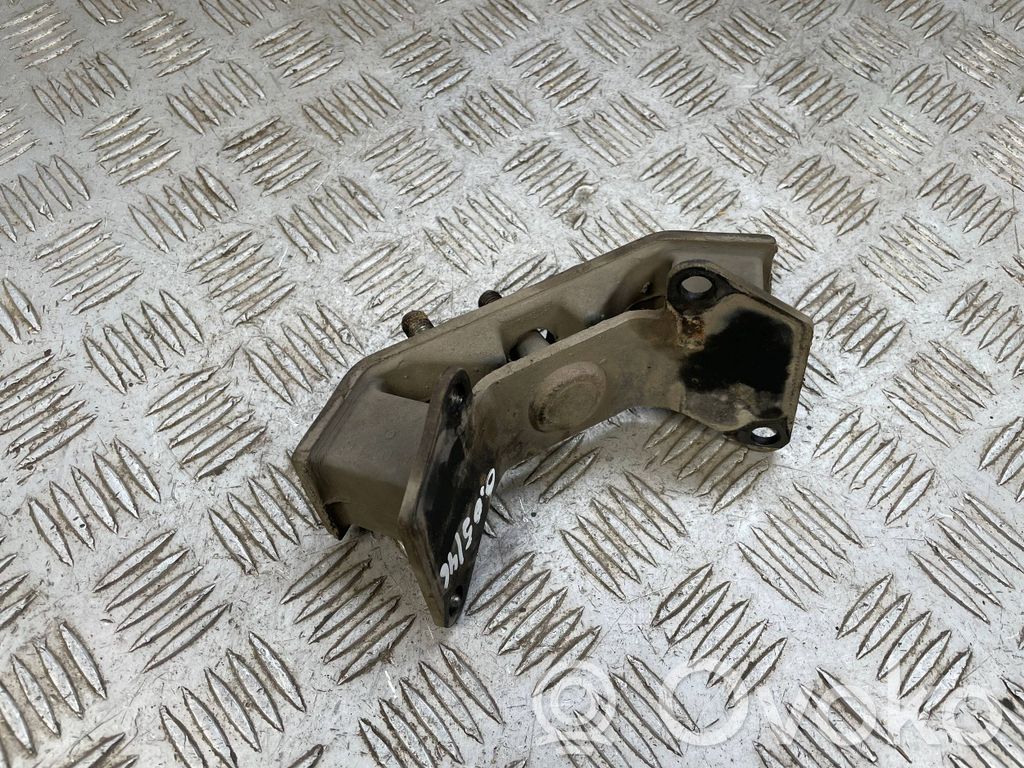 Gearbox mount