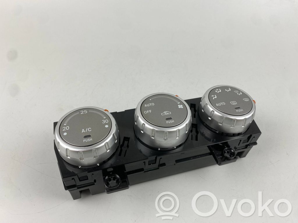 Subaru Forester SG Climate control unit 