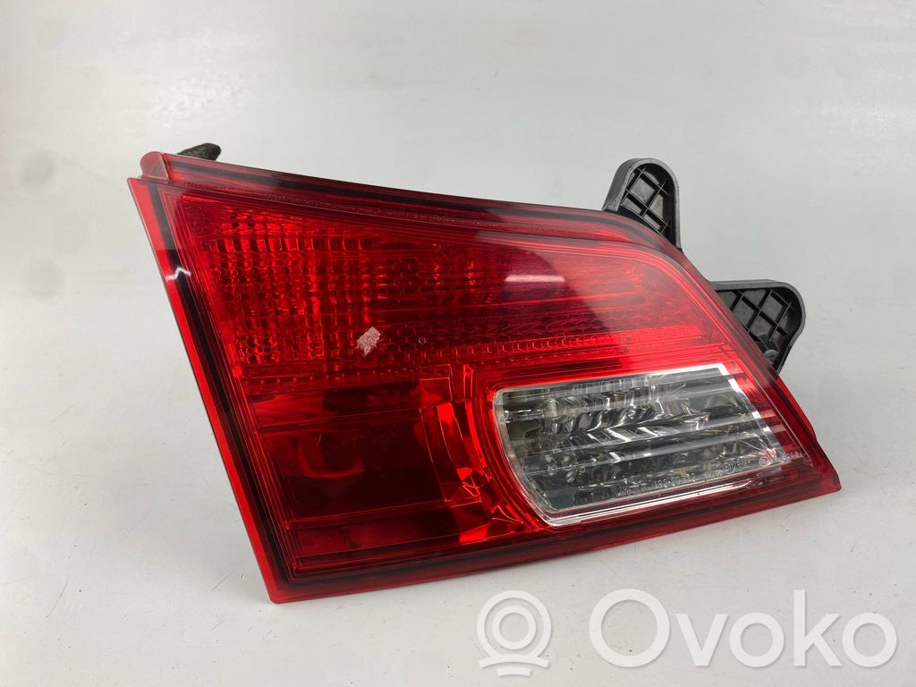 Subaru Legacy Tailgate rear/tail lights 
