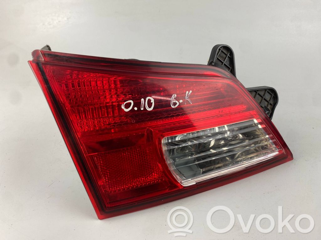 Subaru Outback Takaluukun takavalot 