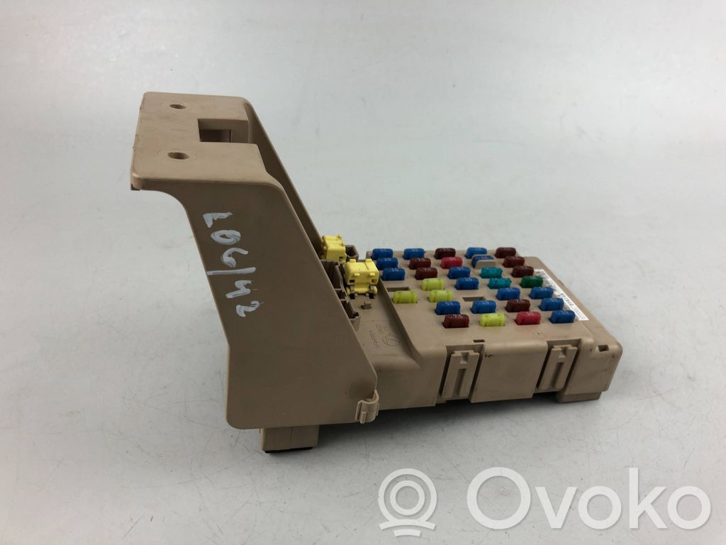 Subaru Legacy Fuse module 