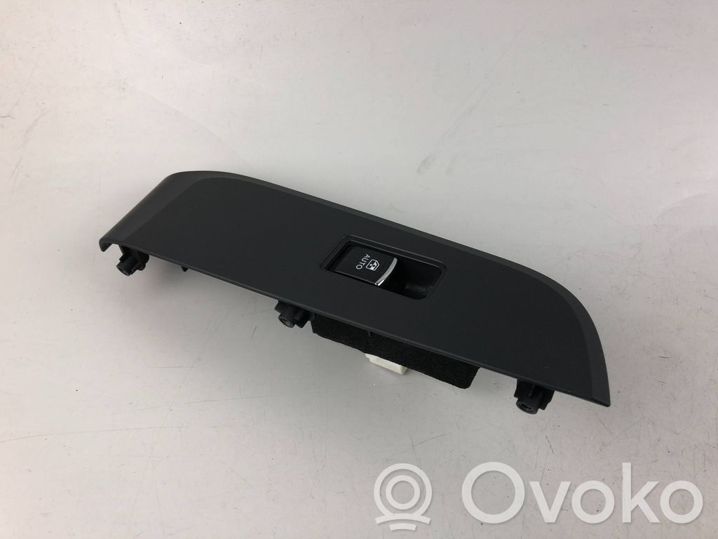 Subaru Outback (BS) Electric window control switch 