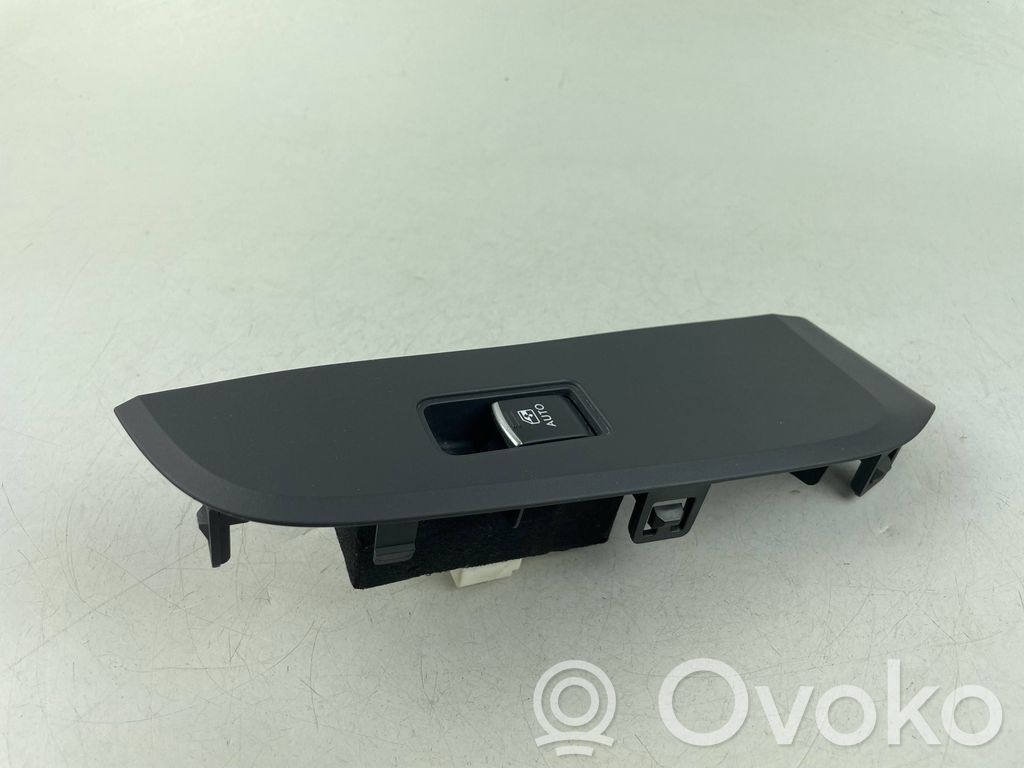 Subaru Outback (BS) Electric window control switch 