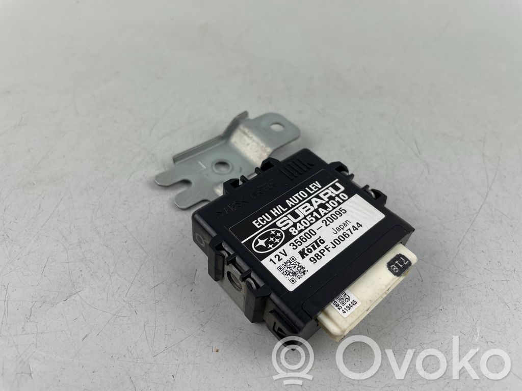 Subaru Legacy Light module LCM 