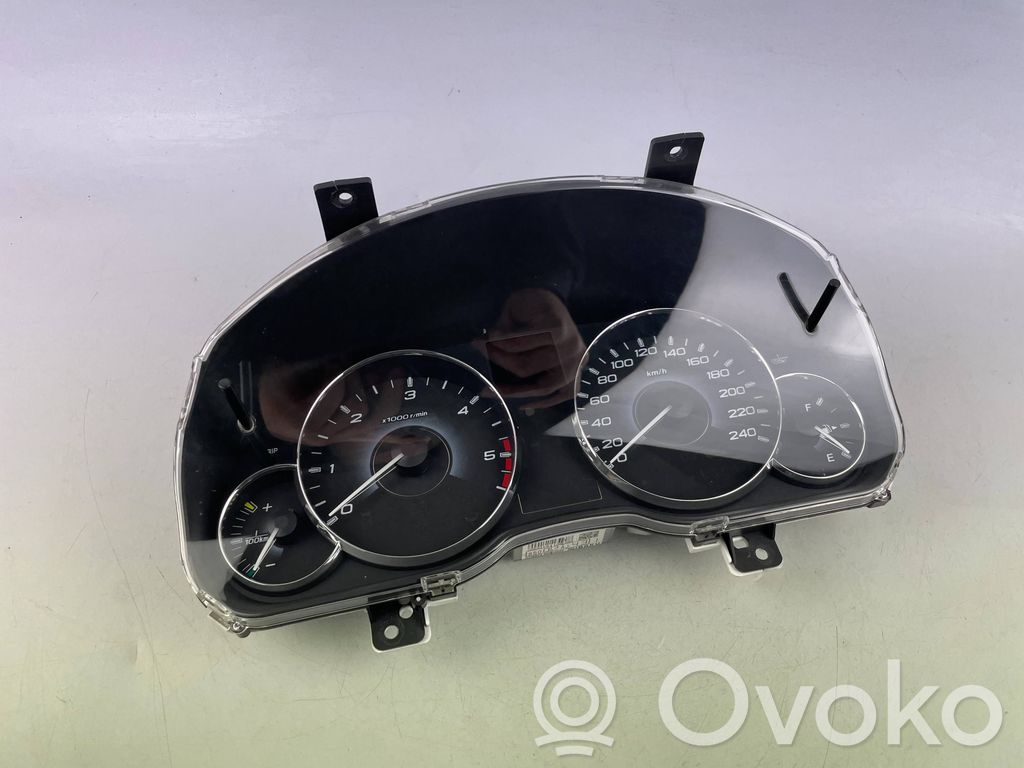 Subaru Legacy Speedometer (instrument cluster) 