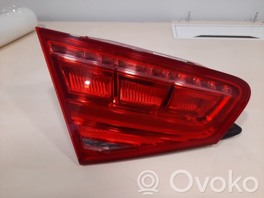 Audi A8 S8 D4 4H Lampy tylnej klapy bagażnika 