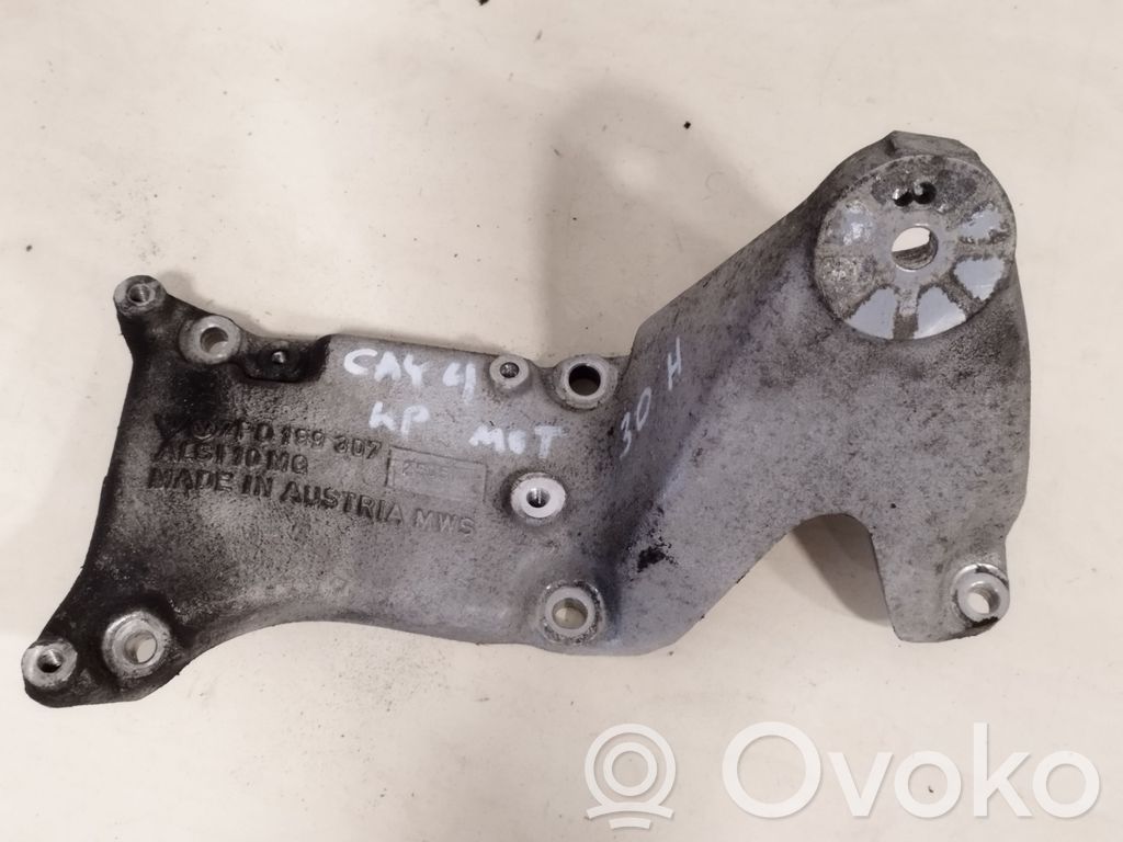 Porsche Cayenne (92A) Engine mounting bracket 