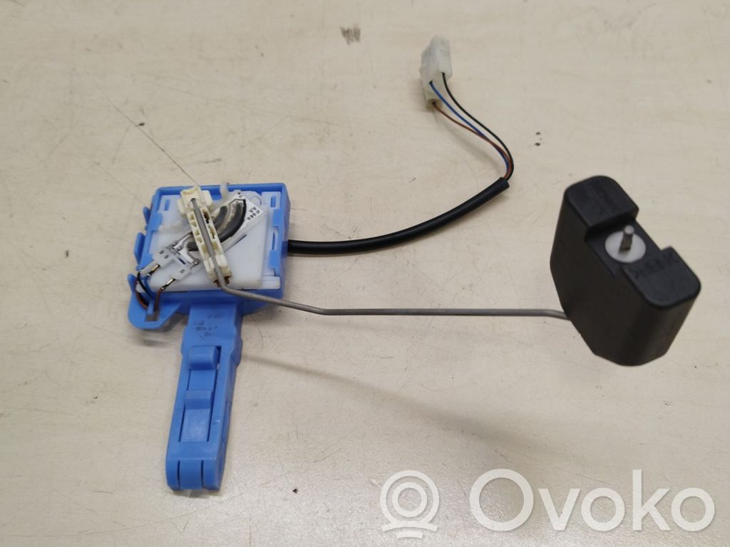 Volkswagen Touareg II Fuel level sensor 