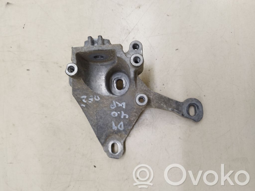 Audi A8 S8 D4 4H Gearbox mounting bracket 