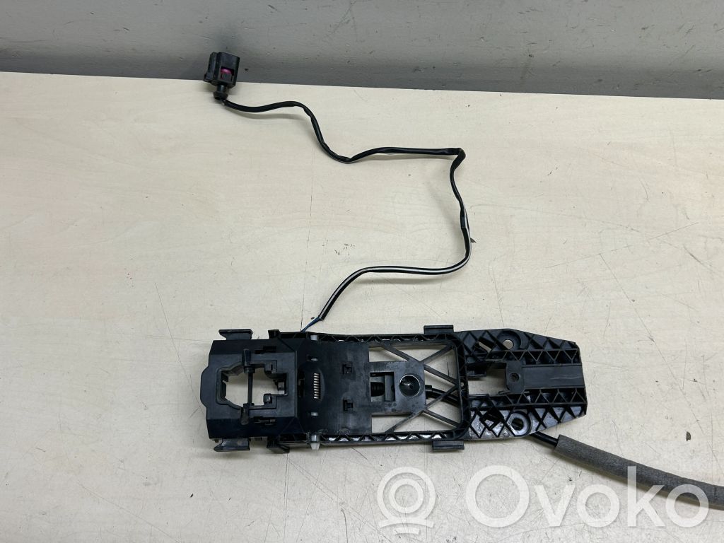 Porsche Cayenne (92A) Takaoven ulkokahvan kehys 